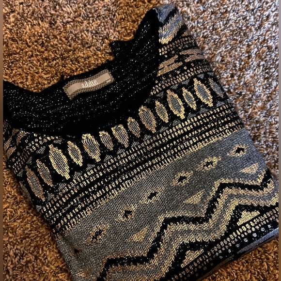 Addie size small shimmer sweater - Picture 13 of 13